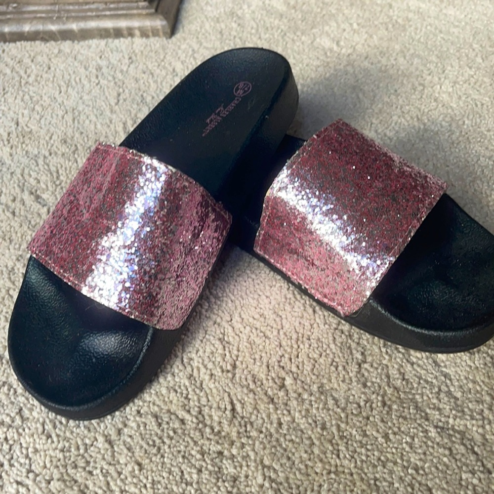 7/8 slippers